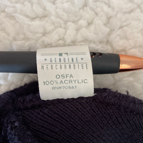 MLB Stitched Logo Milwaukee Brewers Black Beanie EUC Adult One Size - Picture 4 of 4